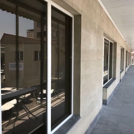Liko Hostel Erivan Exterior foto